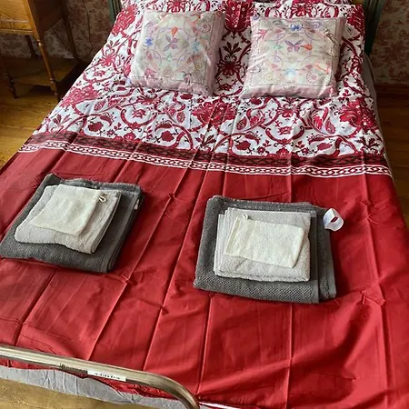 Palac Osowo Gostynskie Bed & Breakfast