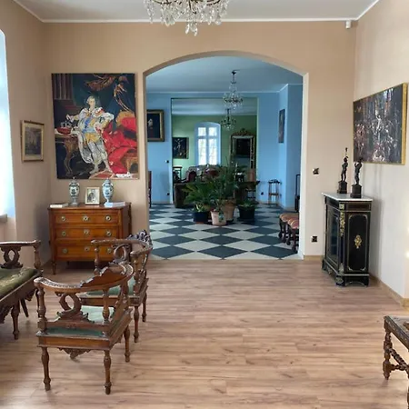 לינה וארוחת בוקר Palac Osowo Gostynskie Gostyń