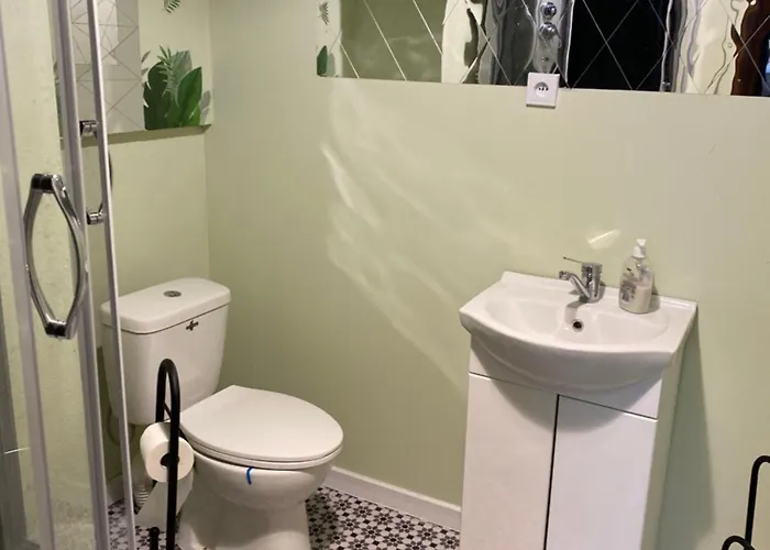 Palac Osowo Gostynskie Bed & Breakfast Gostyń